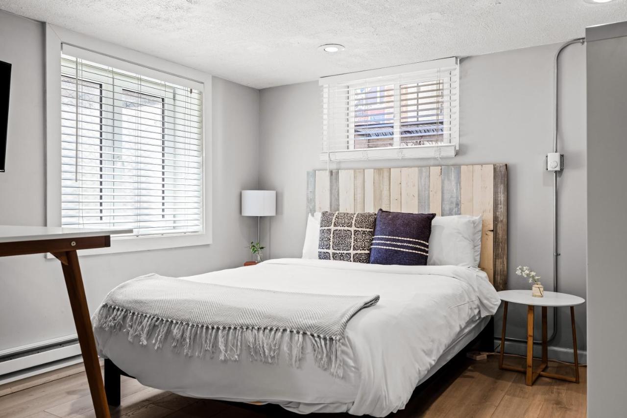 Contemporary Finishes - Studio Apt - Sloans Lake Denver Exterior photo